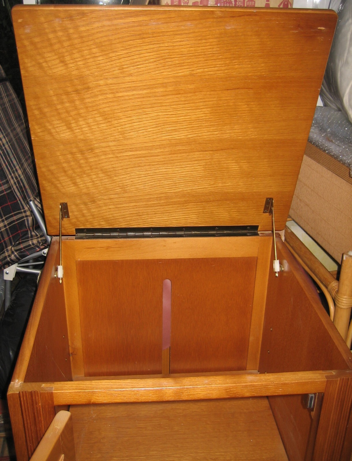 Wooden Retro Vintage Vinyl Record Player Turntable Furniture