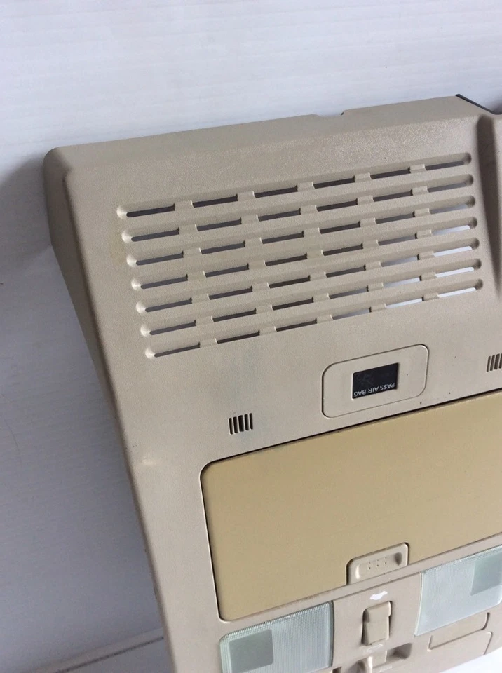 Infiniti M35 M45 2006-2007 OEM interior domo luz con compartimento de almacenamiento usado  Foto 3 de 4