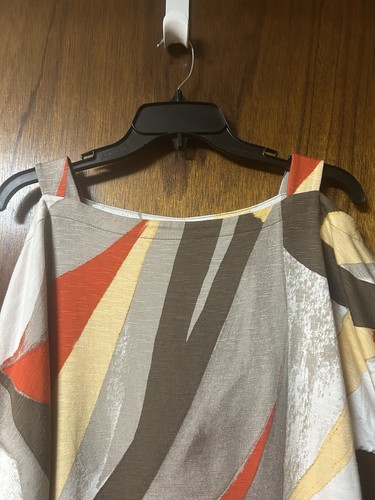 Chicos Easywear 0 Top! ¡Estilo hombro frío! Beige, amarillo, naranja, blanco. - Imagen 2 de 5