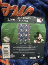New York Mets Disney 66inx95in Silk Touch Blanket