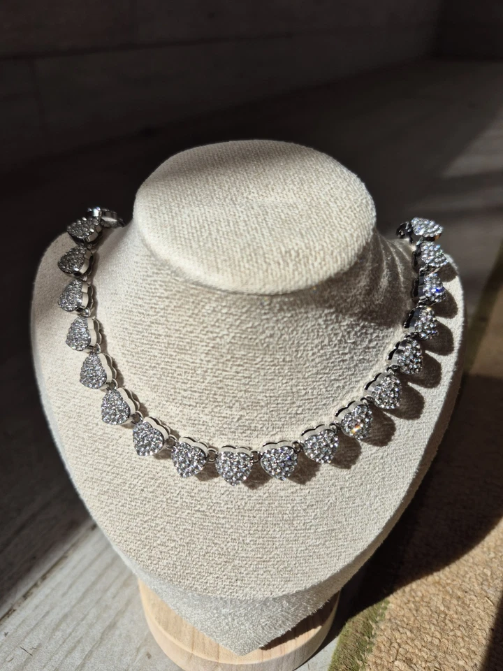 Collana CUORI DI LUCE cuori Tempestati Di Zirconi Super Luminosi - Immagine 4 di 4