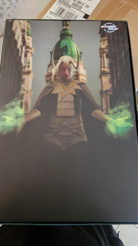 Soo Soo Toys 1/6 Classic Trickster Loki  - Imagem 4 de 4