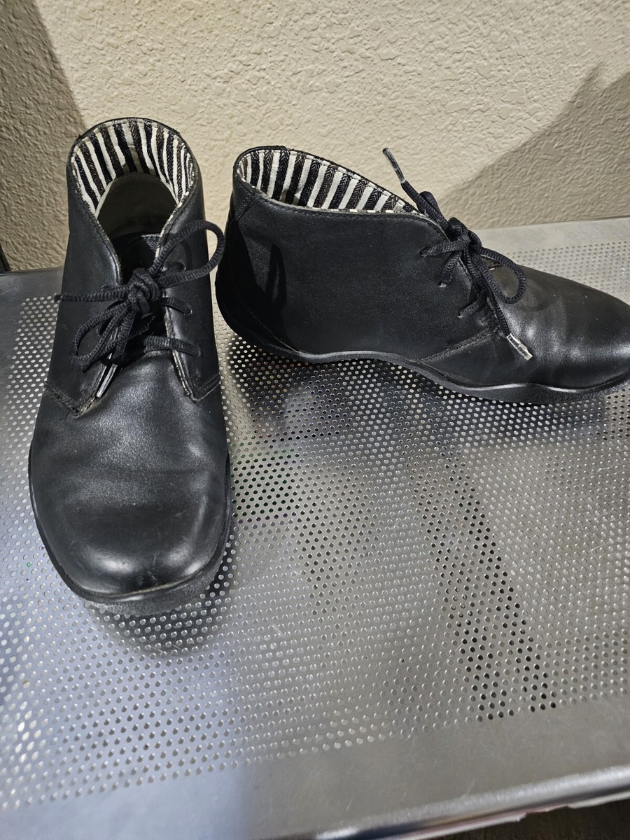 KURU Men\'s Dark Gray Lace-Up Chukka Boots Kuru Boots | eBay main image 2