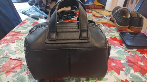 Urban Expression Black Leather Bag NO Shoulder Strap - Picture 3 of 10