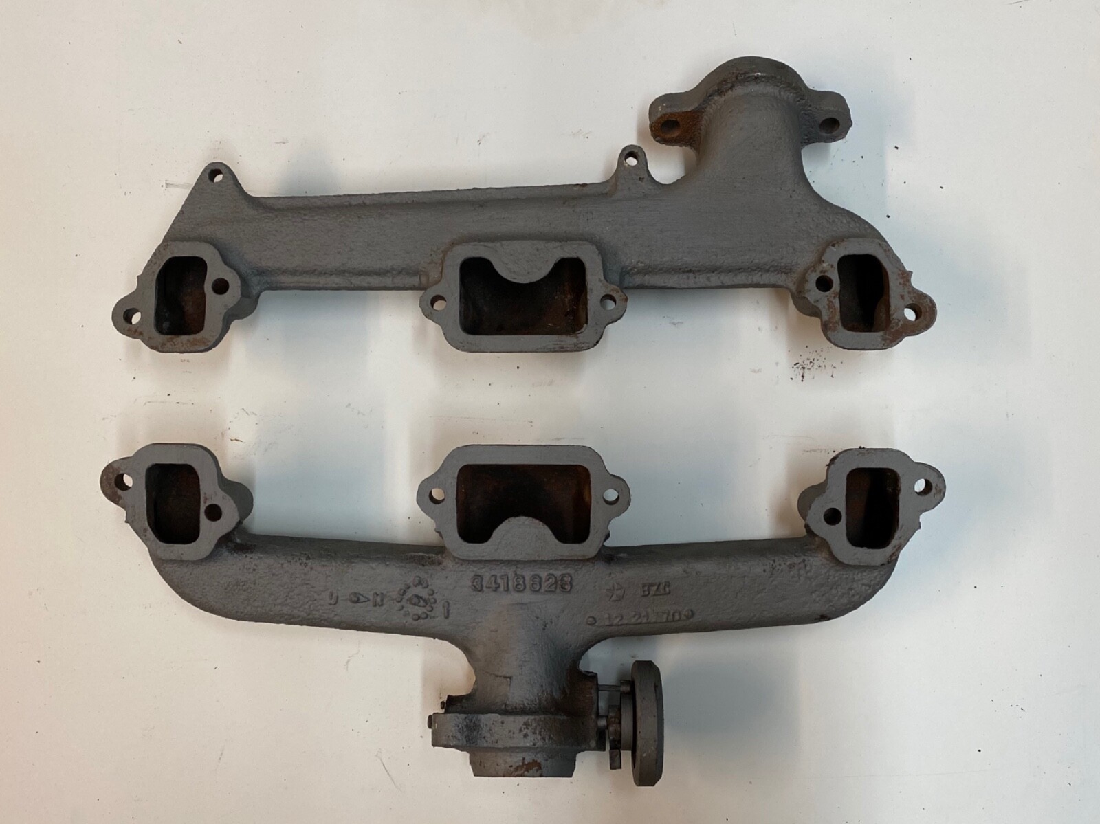Mopar 340 Exhaust manifolds RH 3418623 Dated 12/21/1970, LH 3418621 eBay