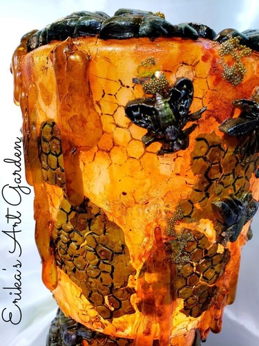 Honey Bee Lamp - Picture 6 of 11