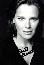 DESIREE NOSBUSCH - Autografo originale autografato su cartoncino 10x15cm (2566)