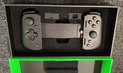 Razer Kishi V2 Mobile Gaming Controller for Android: Universal Fit - Used , Y2