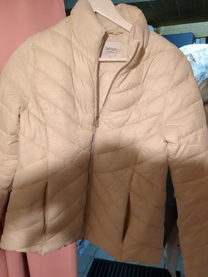 De Facto Outerware M