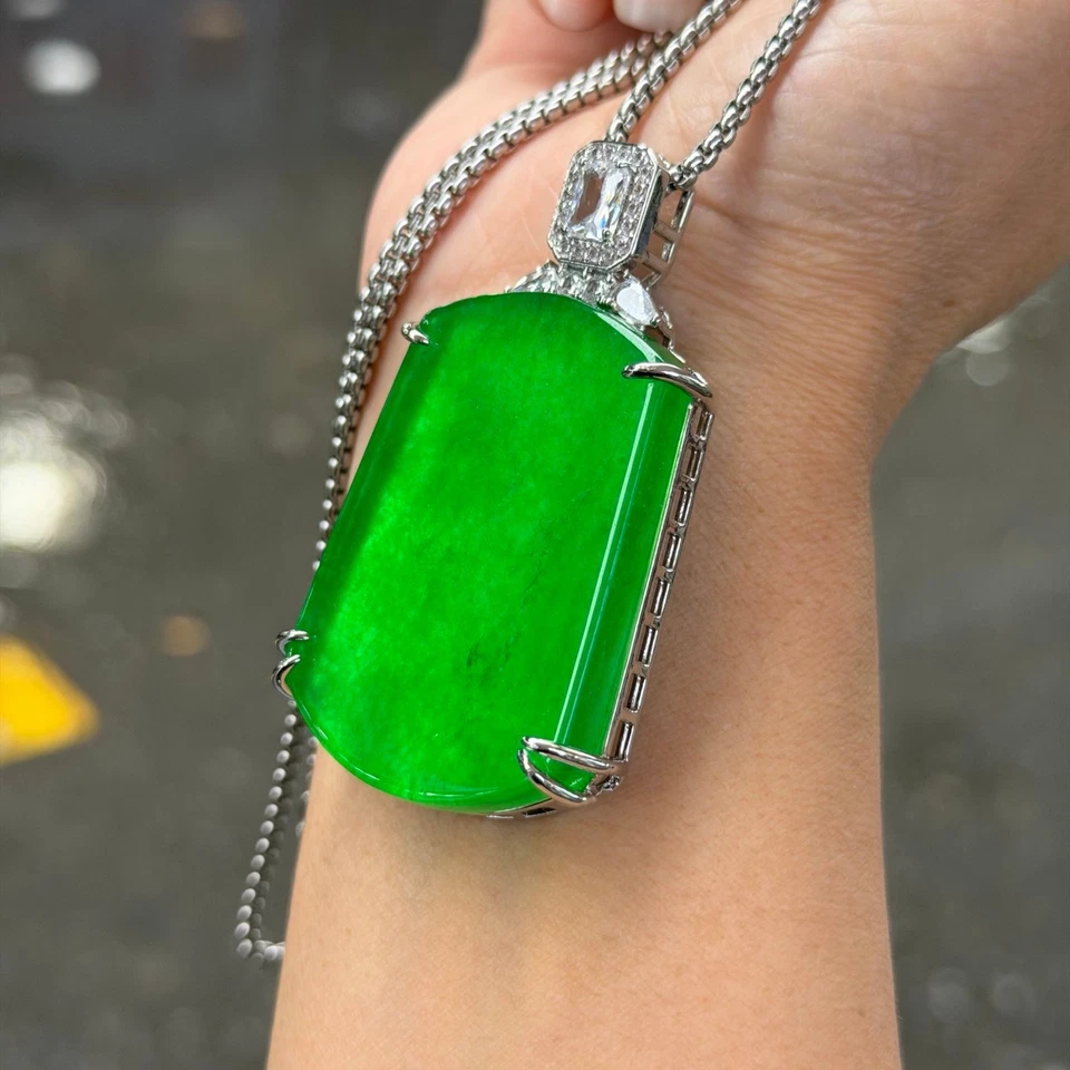 Colgante y collares amuleto tallado jadeíta verde hielo real natural alto Foto 2 de 4
