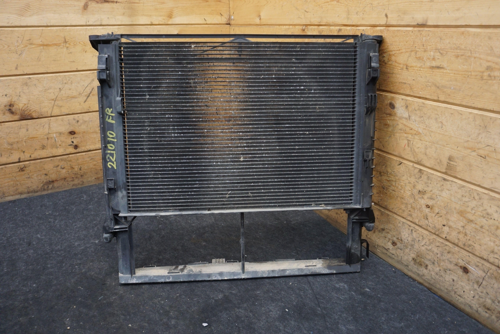 AC Air Conditioning Condenser w/Drier OEM 64537519732 Rolls Royce 