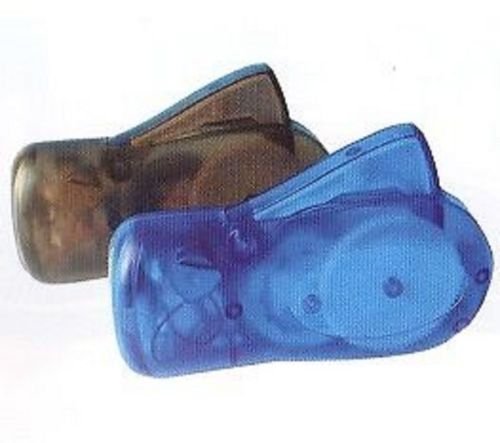 Torch No Batteries Squeeze Handle to Charge Dynamo LED Flashlight 100,000 Hours - Picture 1 of 1