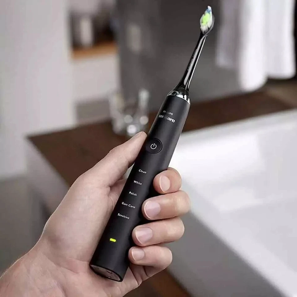 Philips Sonicare DiamondClean Electric Toothbrush HX9352 with Charging Case - image 3 of 4