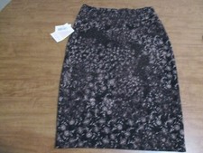 LULAROE CASSIE SKIRT BLACK FLORAL SIZE SMALL
