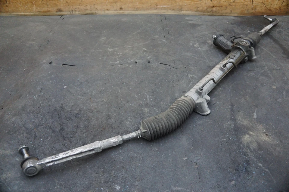 Conjunto de cremallera y piñón de engranajes de dirección 99634701111 OEM Porsche 911 996 1999-2005 Foto 3 de 4