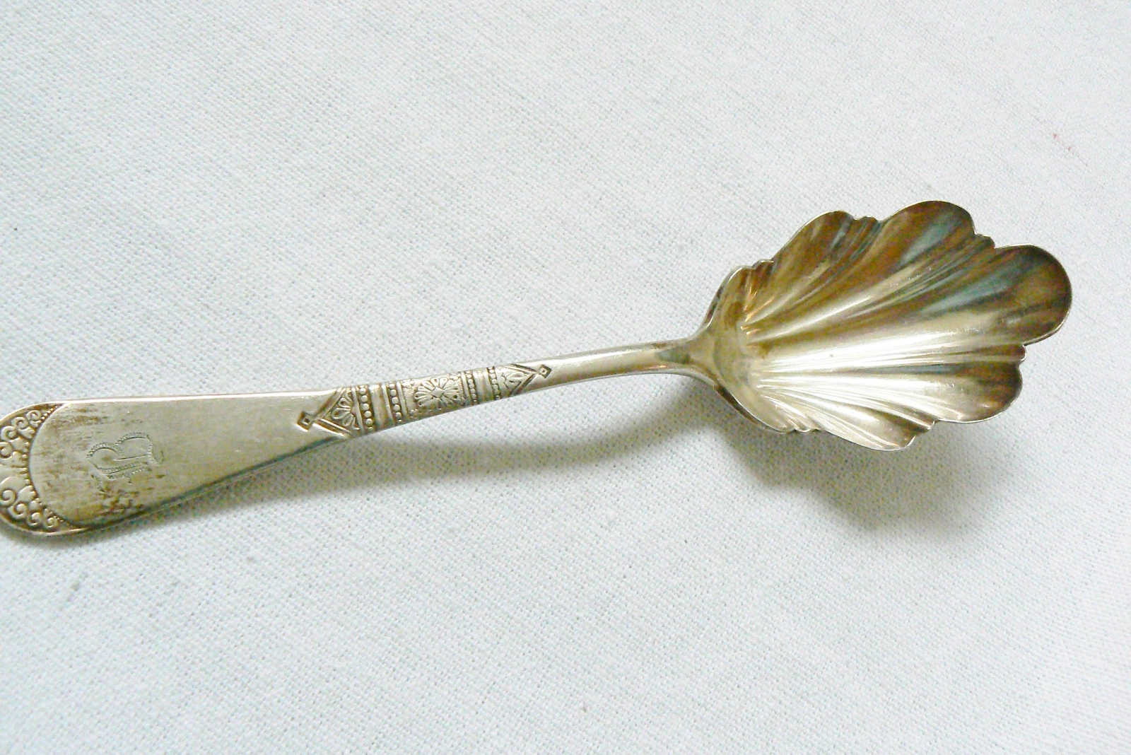 Vintage C. Rogers & Bros. Scalloped silver plate serving spoon deco pattern