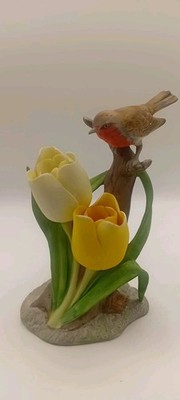 Royal Osborne Figur Vogel Rotkehlchen auf Ast Tulpen Blumen