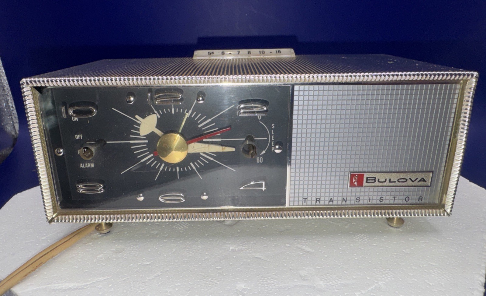Vintage Bulova Transistor Clock Radio Model 130 – Works – Knobs Missing –