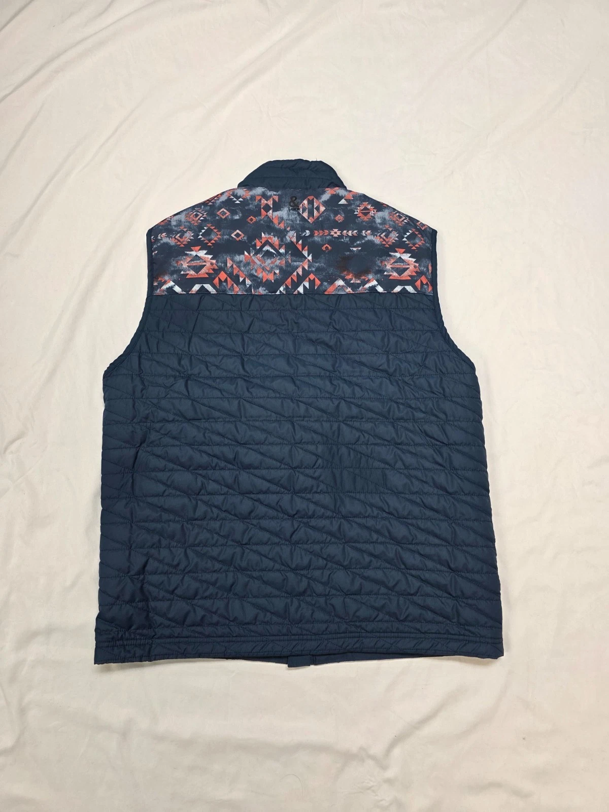 New &LORE Nanotex Aquapel Quilted TRIBAL Vest Men's LARGE L Insignia Blue POLY image 3