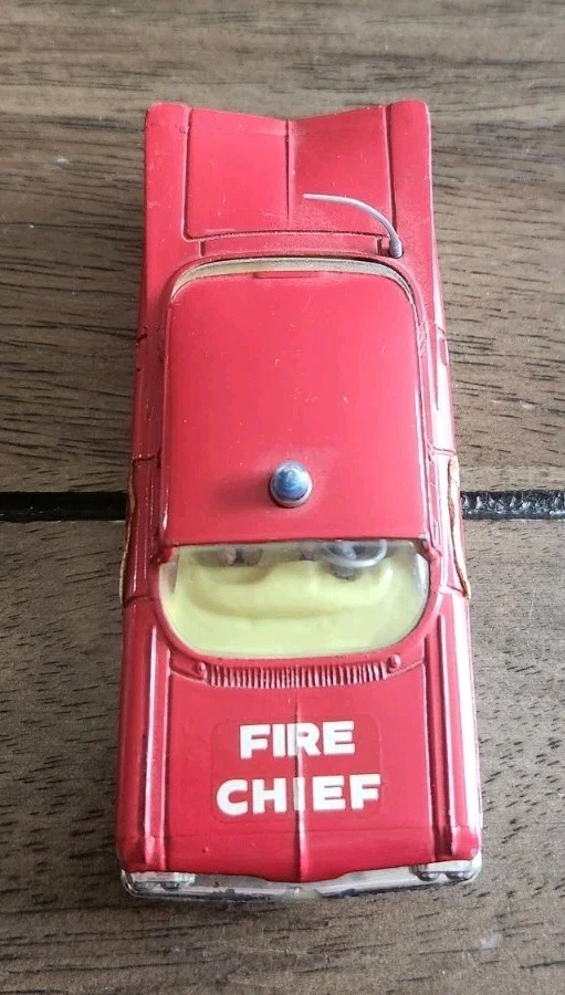 Vintage Corgi Toys 439 Chevrolet Impala Fire Chief Red Car Made in Great Britain - Image 2 of 4
