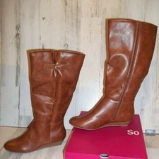 New in Box Womens SO Shibainu Knee High Boots Size 8 Cognac Riding Wedge Zip