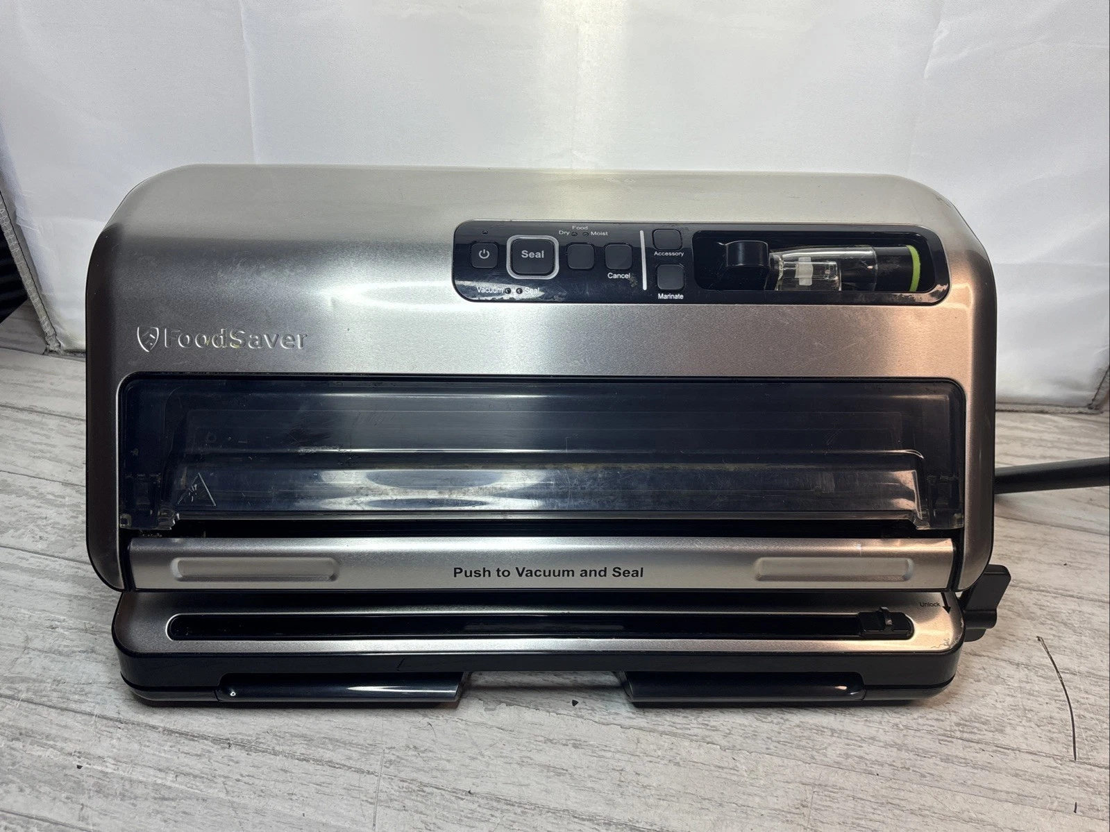 FoodSaver FM5380 2-in-1 Automatic Vacuum Sealer Machine - Used Tested Clean