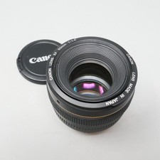 Canon EF 50mm f1.4 USM Lens -- plus caps