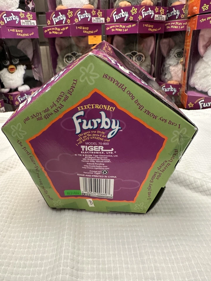 Vintage Original First Edition Furby-BNIB- Tiger Elect- 1998 Black and white  - Image 4 of 4