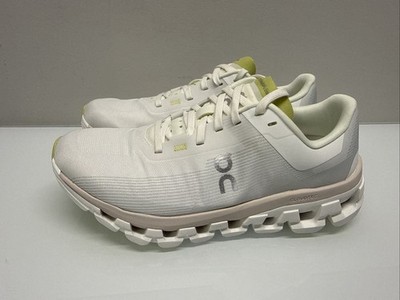 On Cloudflow 4 Running White/Sand * 3WD30110248 * Women's 6