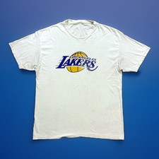 Los Angeles Lakers Collecting and Fan Guide 34