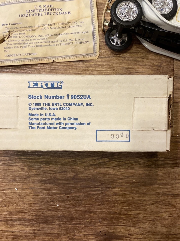 Ford 1989 ERTL 1932 banco de camión con panel de correo de EE. UU., nuevo Foto 4 de 4