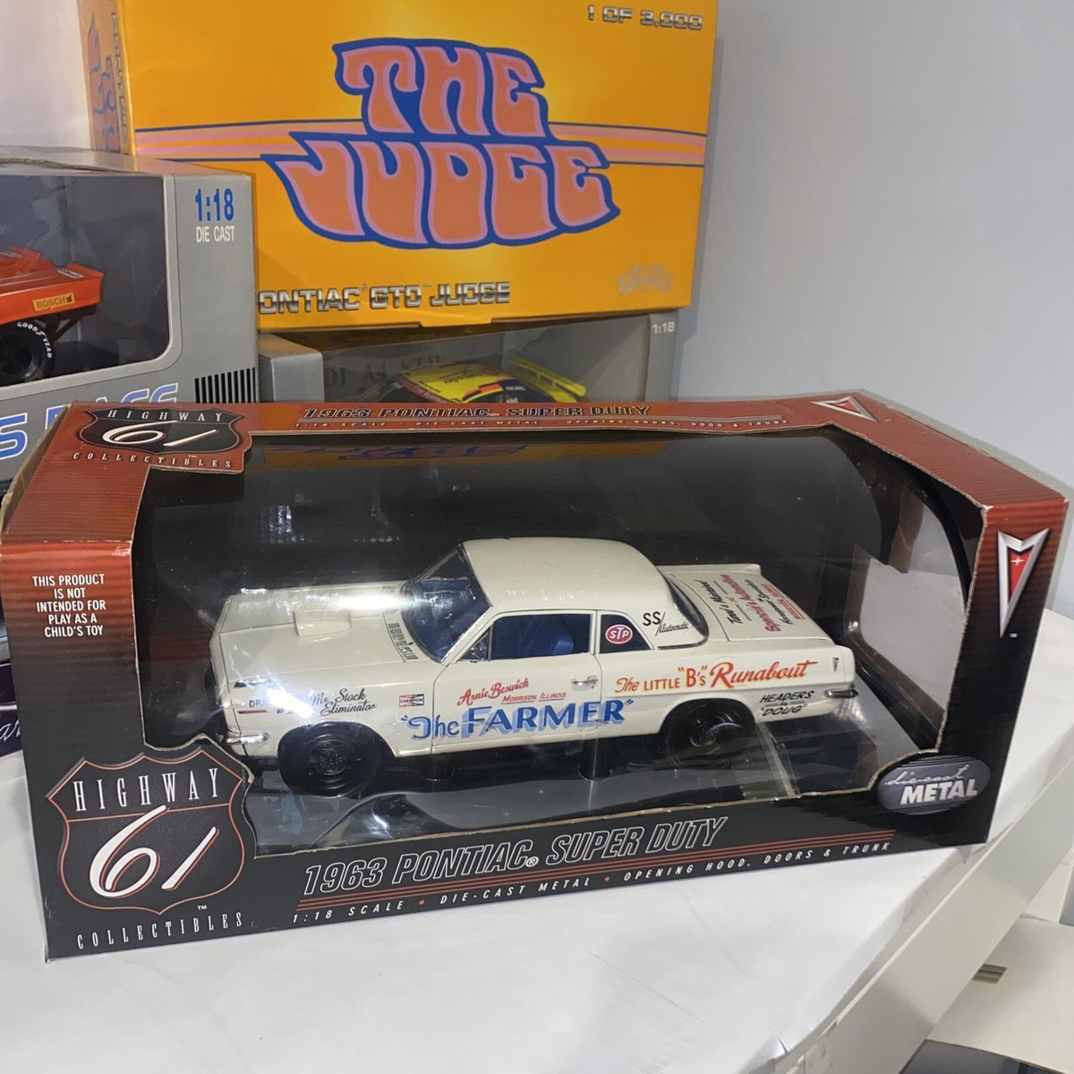 1/18 HIGHWAY61 ポンテアック テンペスト スーパーデューティ Highway 61 1963 Pontiac Tempest White 
