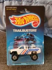 VINTAGE MATTEL 1988 HOT WHEELS TRAILBUSTERS NISSAN HARDBODY  4X4 Carded!