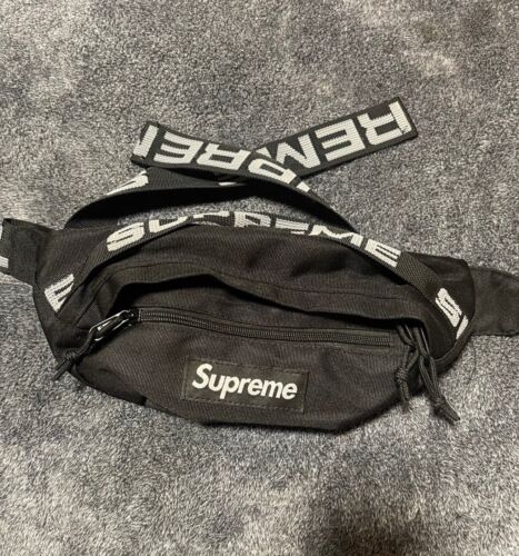 Supreme 🎱🎱 NWT Supreme SS18 black fanny pack cross-body waistbag