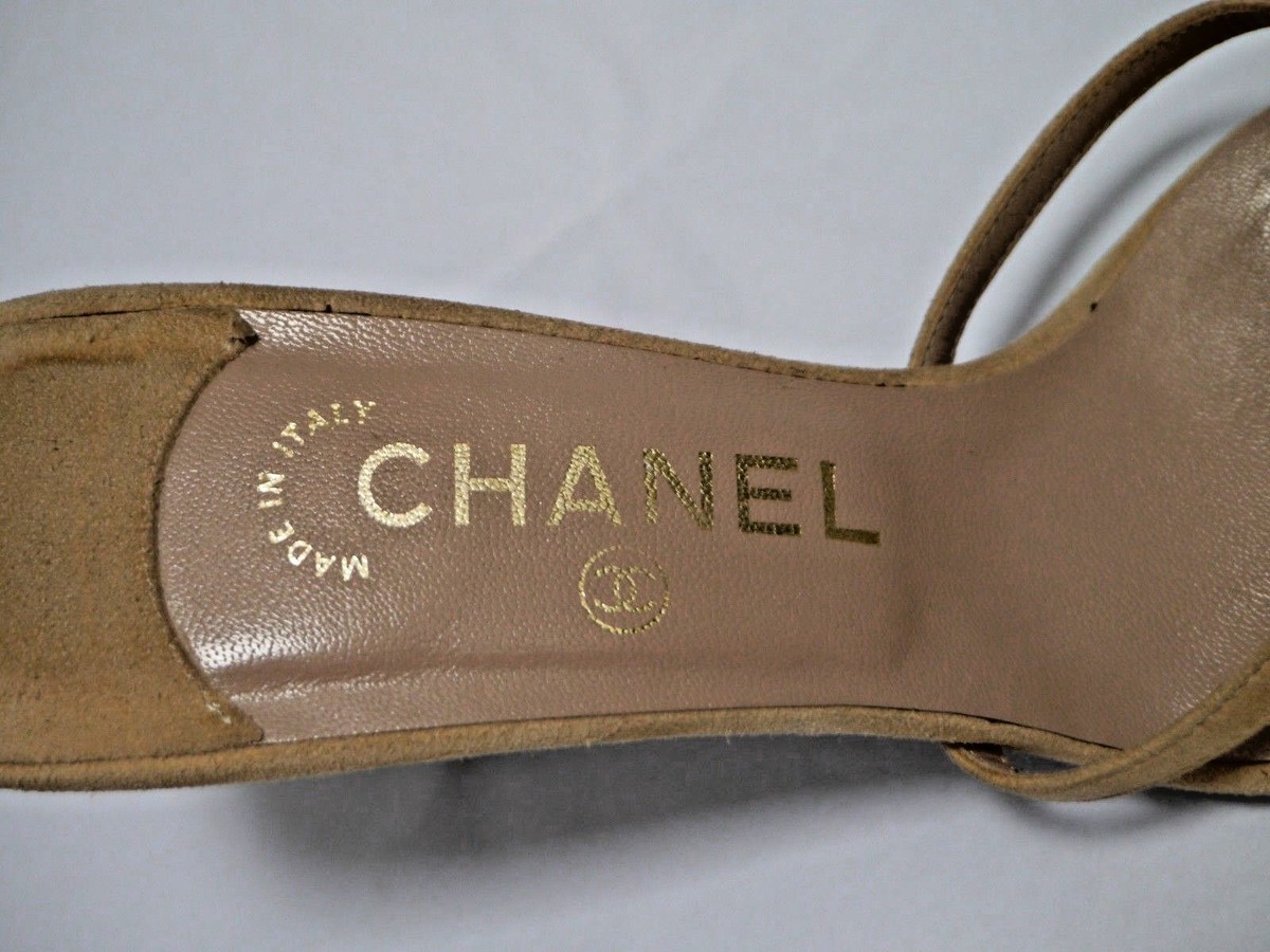 CHANEL ベージュ リボン　ミュール Chanel 21C Beige Raffia Pearl CC Logo Mule Slide Strap Flat