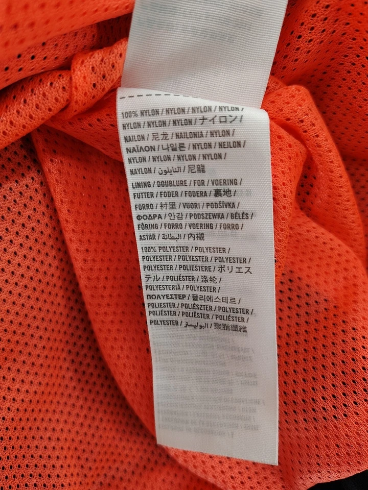 Chaqueta cortavientos Hollister M negra/neón con capucha Foto 4 de 4