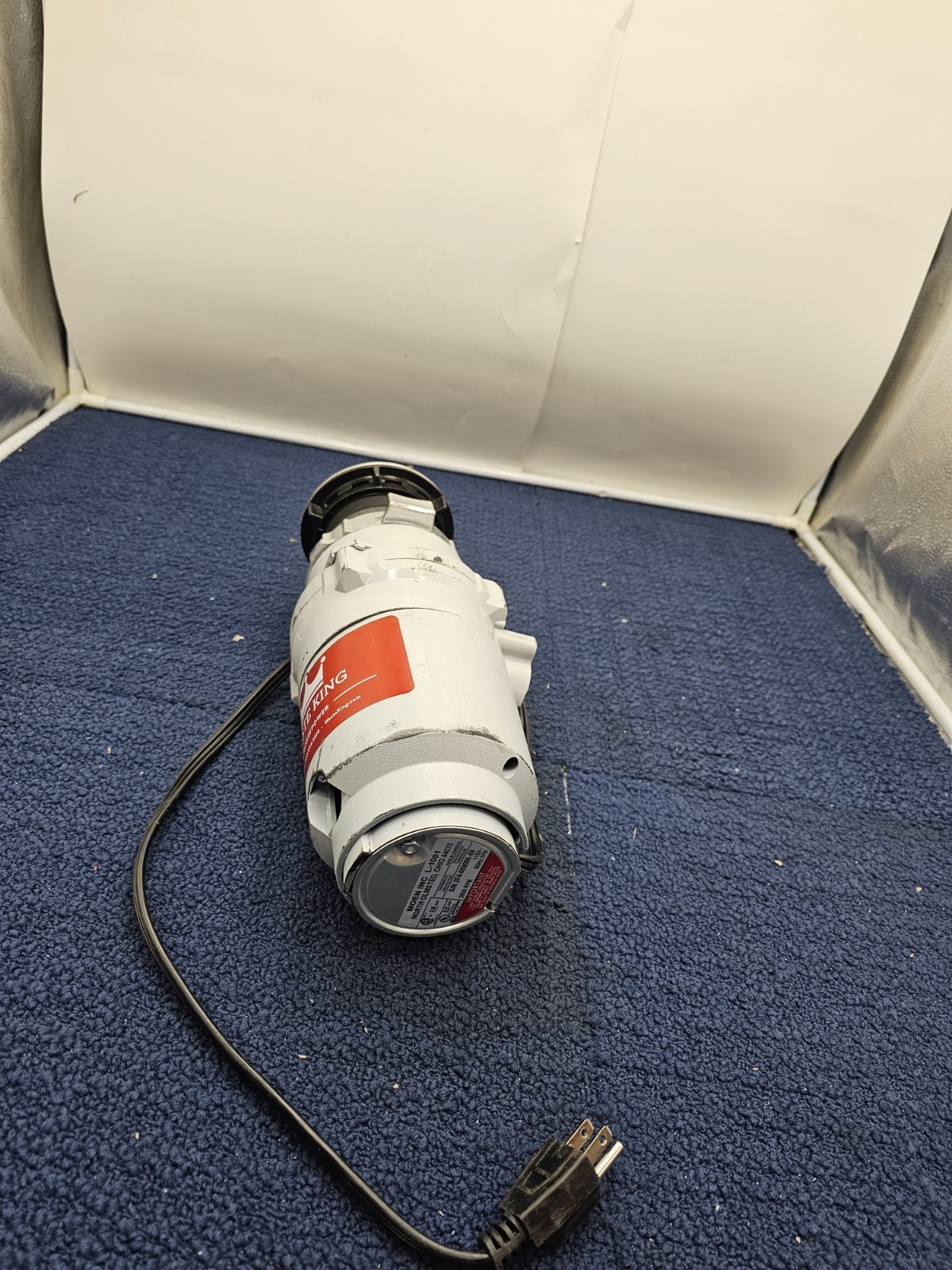 Moen's Waste King L-1001 Garbage Disposal with Power Cord *PICTURED ITEM ONLY*