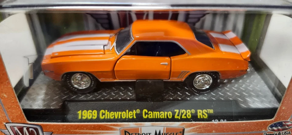 M2 Detroit-Muscle 1969 Chevrolet Camaro Z/28 RS In Orange 12-04 - Image 4 of 4