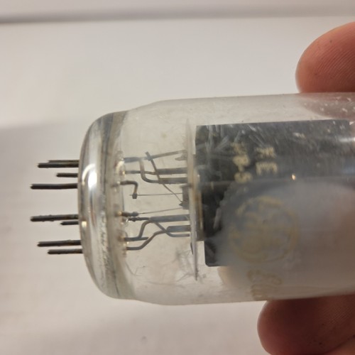 Tubo elettronico vintage GE 17GJ5 non testato RIMBORSO SE È MALE - Foto 10 di 15