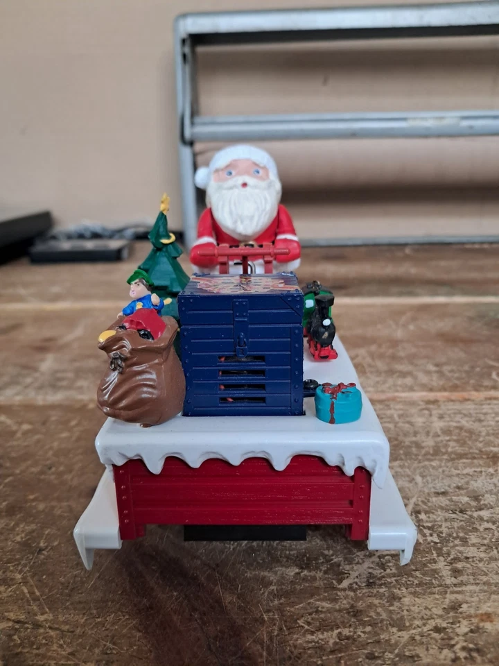LGB 21010 G Scale Santa Claus Operating Hand Car CLEAN NOS Video - Image 4 of 4