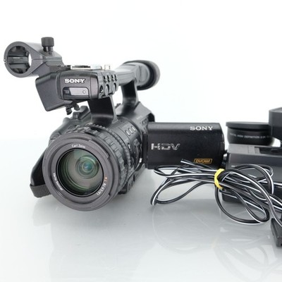 Sony HVR-V1P HDV Camcorder Kit 1080i Mini DV Pro Video Camera +