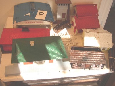 Plasticville Airport station Junction tower Log Cabin Ranch House Cape Cod lotD