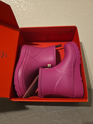 Hunter Women's Original Play Short Boots    In Primsmatic Pink ! Size US 7 !