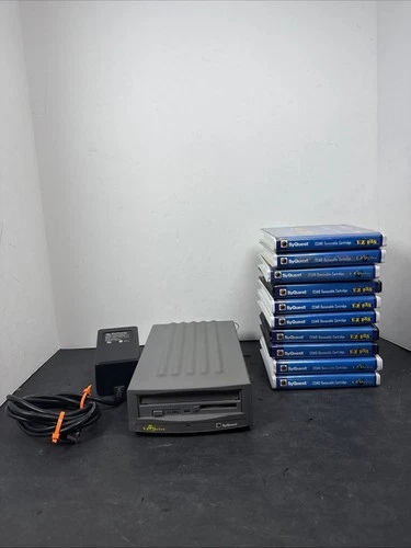 EZ DRIVE 135 SYQUEST EZ135EXT, s982196-001 w adapter And 10 Cartridges Works