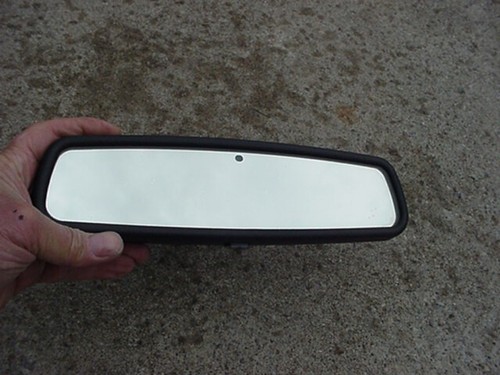 Jeep Grand Cherokee ZJ 96-98 Auto dimming rear view mirror.