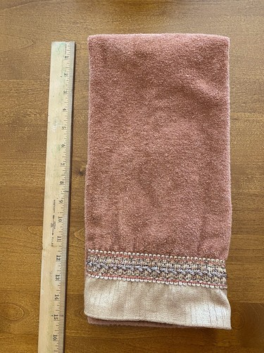 Avanti Decorative Luxury Hand Towel Embellished Terracotta w/ Gold Trim - Picture 3 of 4