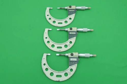 Mitutoyo 422-312 Digital Blade Micrometer 1-2" .00005" 422-312-30 1 per Order