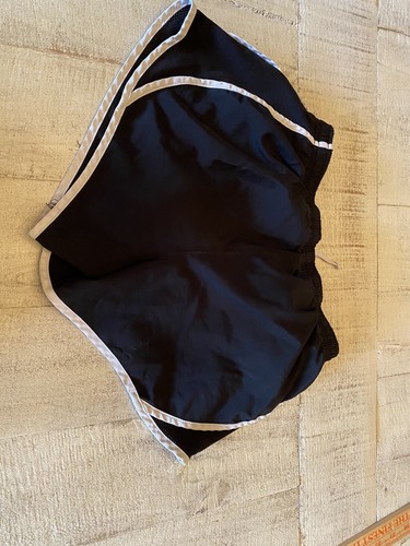 Nike Women’s Tempo Black Running Shorts Size Medium Lined Pre-Owned - Picture 2 of 4