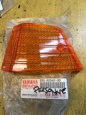 Yamaha 25g-83342-00 g5 xc 125 180 200 riva rear turn signal cabochon 