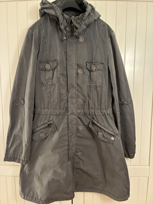 Milestone  dünne 3/4 Jacke mit Kapuze Grau  Gr M